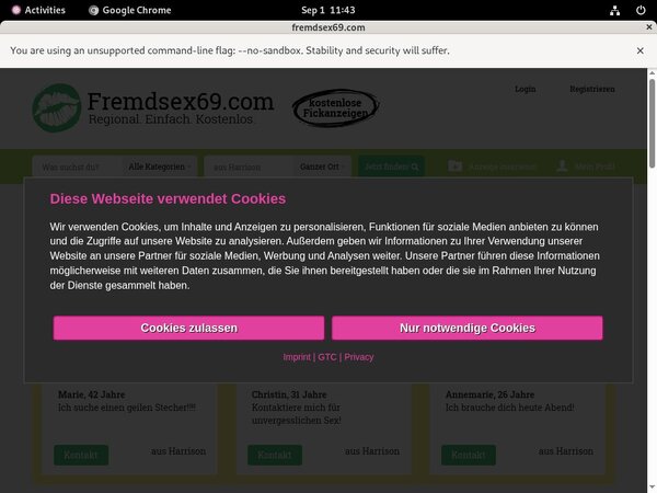 Pinadeluxe Register Form